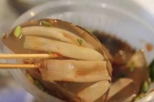 舌尖上的非遗 | 土笋冻:这道福建的“黑暗料理”究竟是笋还是虫?