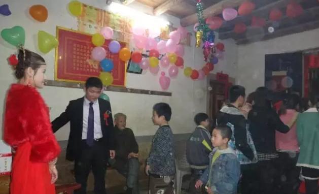 莆田黄瓜岛“看媳妇”闹元宵,堪称最奇葩的闹元宵,看新娘好美