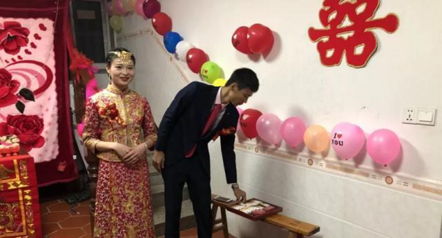 莆田黄瓜岛“看媳妇”闹元宵,堪称最奇葩的闹元宵,看新娘好美