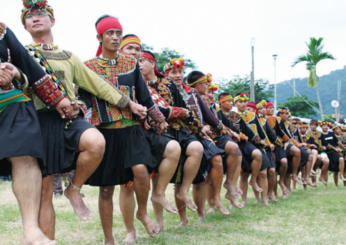 台湾省-族群简介-鲁凯族