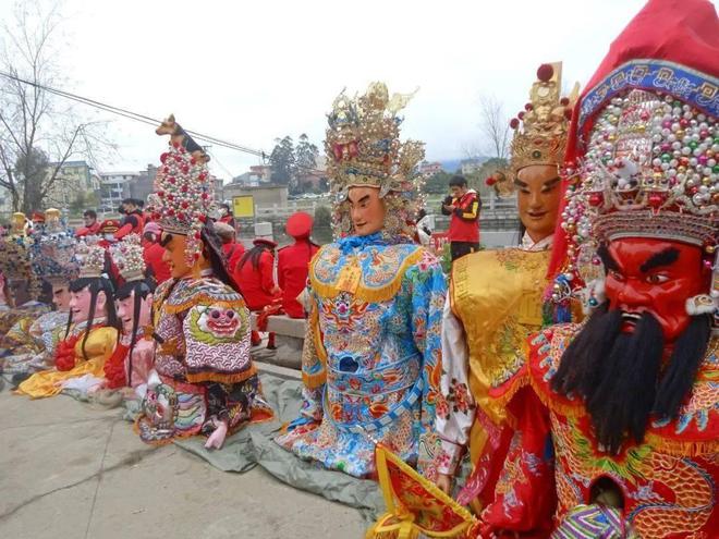 福建游神风俗是如何形成的?有哪些神祇形象?