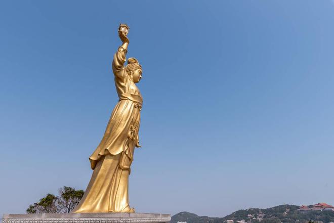 福建神仙有多野!持有身份证,可坐飞机,绝对没黑粉,永不塌房