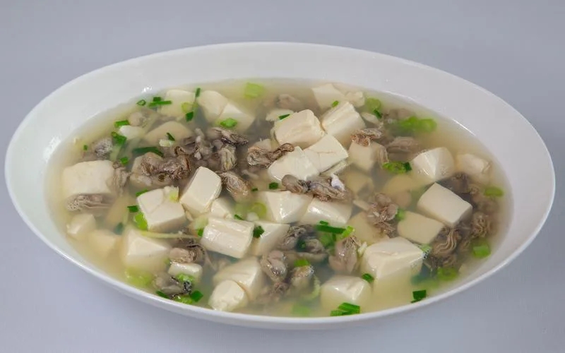 “福建美食深度攻略:五道菜品让你一吃成主顾,未尝试不足以称为福建人!”(附带美食做法)🔥🎉