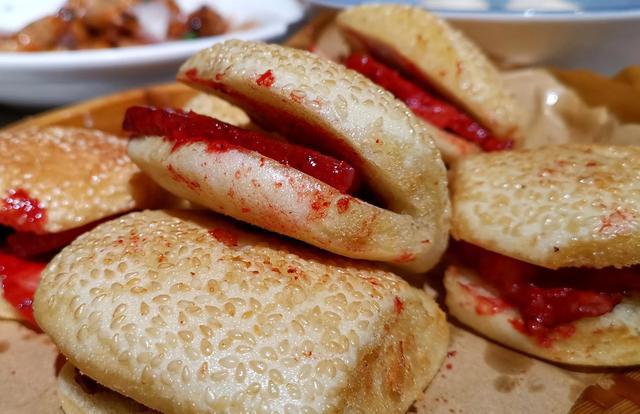 八闽文脉·风物｜光饼：小吃中的传奇，福建人的乡愁“解药”