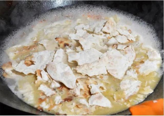 八闽文脉·风物｜光饼：小吃中的传奇，福建人的乡愁“解药”