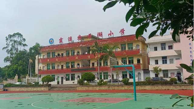 “拾光计划”助力霞浦县青少年,捐赠照明设施改善学习环境