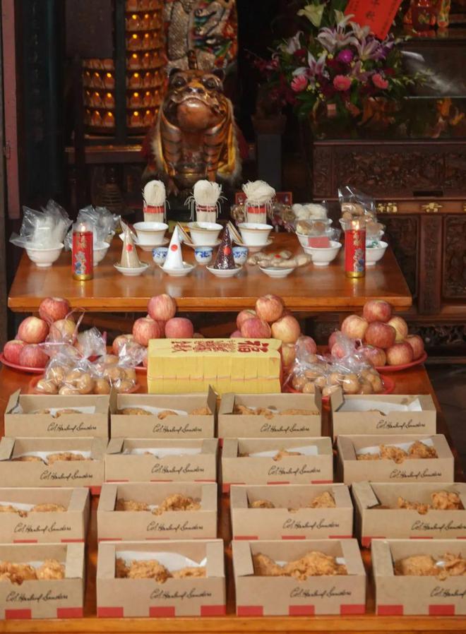 有多少“爱吃的神”,正等着我们用全家桶祭拜?