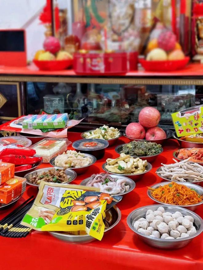 有多少“爱吃的神”,正等着我们用全家桶祭拜?