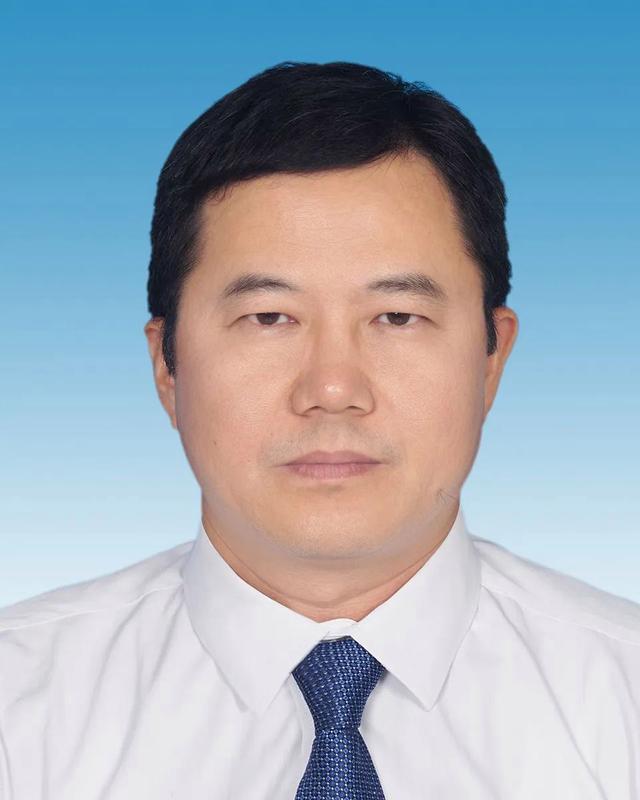 福建多地发布人事消息！两位区领导履新区委副书记