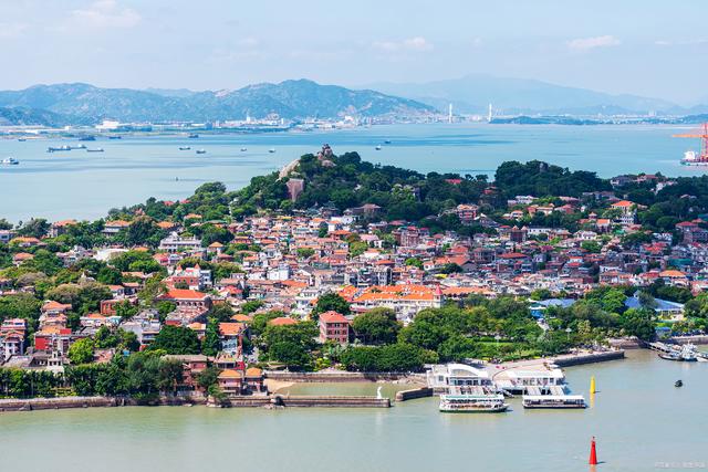 福建旅游攻略：揭秘前十名风景区排名，每一站都是惊喜！