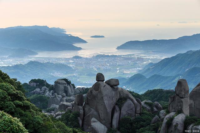 福建旅游攻略:揭秘前十名风景区排名,每一站都是惊喜!