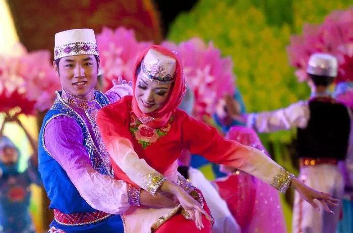 每年9月福建省少数民族庆祝“中国农民丰收节”来啦！