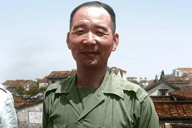 金门战役惨败,叶飞上将自责,后勤部长透露隐情:船都给厦门了