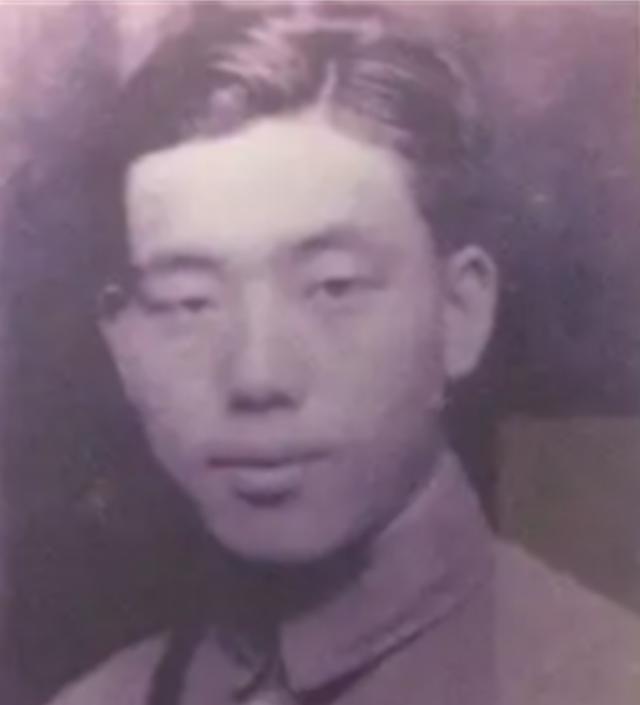 台湾军事强人郝柏村,支持两岸统一,直言:就算死,我也是中国人