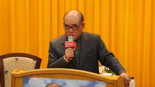 台湾军事强人郝柏村,支持两岸统一,直言:就算死,我也是中国人