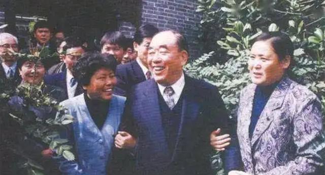 台湾军事强人郝柏村,支持两岸统一,直言:就算死,我也是中国人