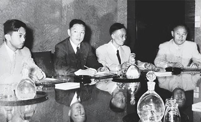 1958年叶飞炮击金门前,毛主席给他一张纸条,林彪:提前告知美国