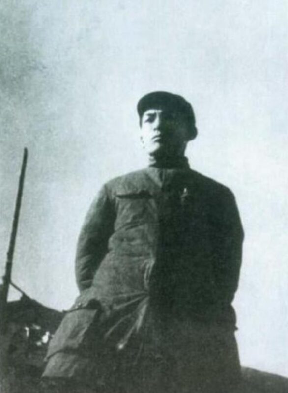 叶飞：原福建省委书记，53岁被监禁，69岁成副国级，亲家也副国级