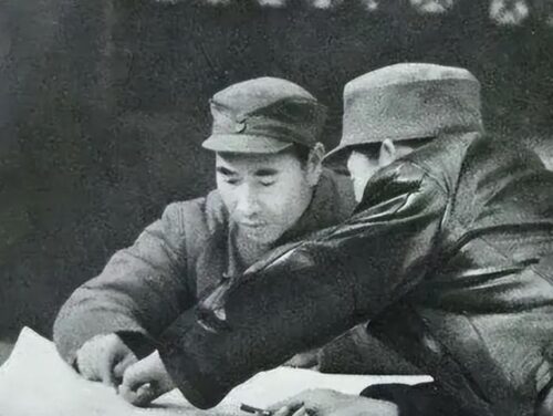 他是空军第一任司令员，49岁任国防部副部长，55岁英年不幸早逝