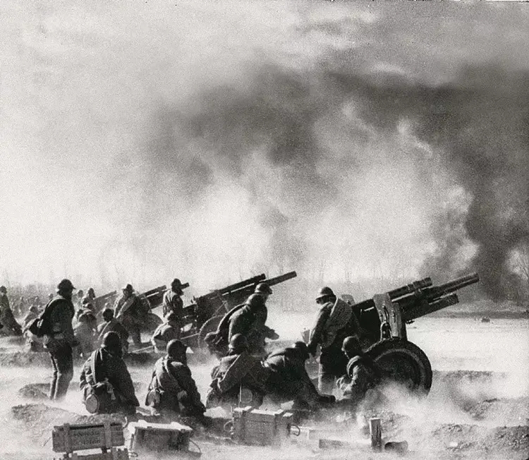 60年前的今天，金门发生了一场“奇怪的炮战”，保住了一个中国