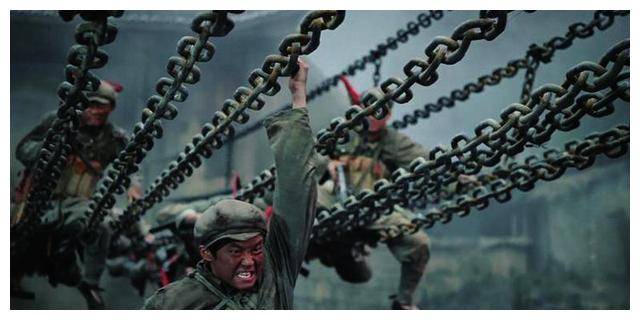 刘亚楼抗战期间在苏联留学,回国就担任四野参谋长,原因何在?