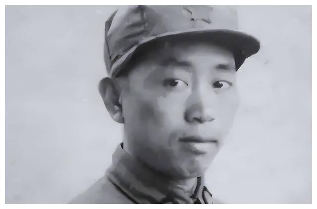 刘亚楼归国后,看谁都不顺眼张口就骂,55岁去世在场众人满眼热泪