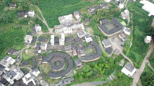 漳州市平和县霞寨镇钟腾村