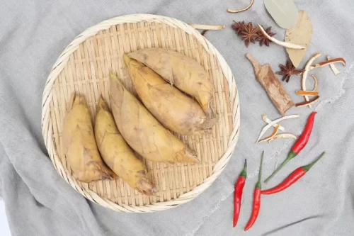 来自福建八闽特产高山的笋干，脆嫩鲜美，无论炒、炖、焖、煨，皆成美味！