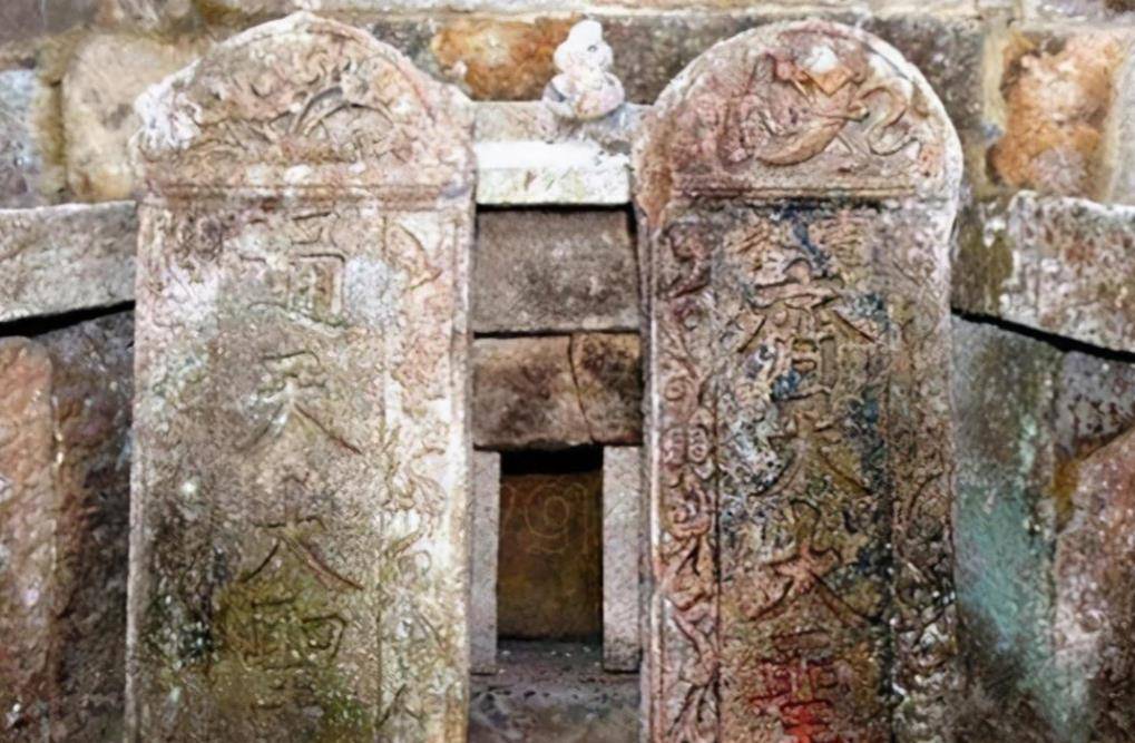 2004年,福建发现孙悟空墓,还有金箍棒,难道孙悟空真实存在过?
