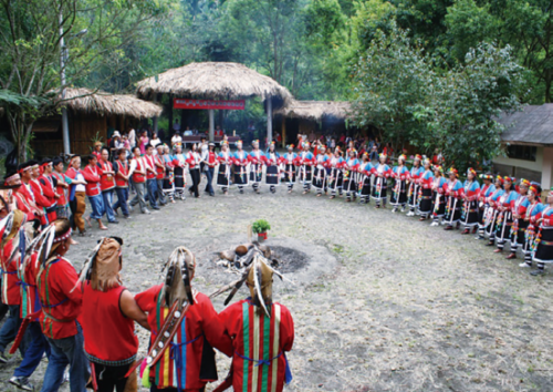 台湾省-族群简介-卡那卡那富族