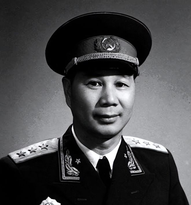 来自福建的三位开国上将,含金量都很高,每一位都是军中顶梁柱