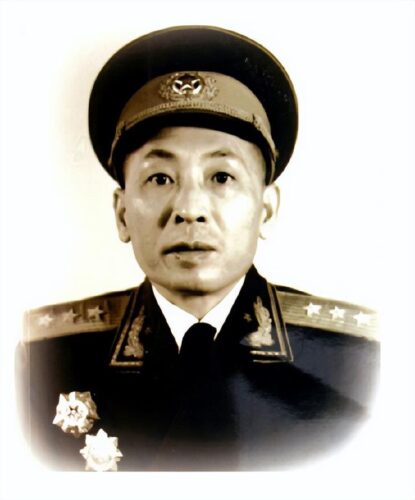 他是开国上将，曾任福建省委第一书记，后任海军司令员，享年85岁