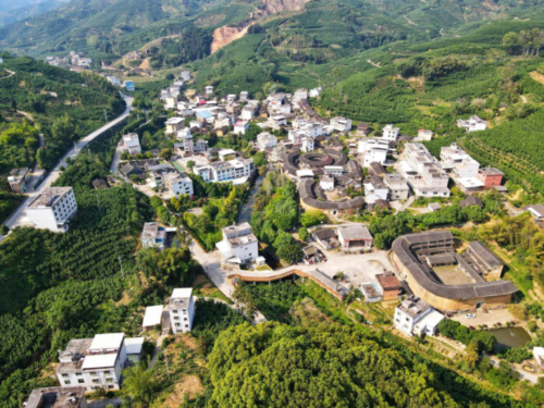 平和名镇名村——钟腾村