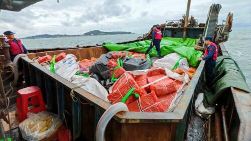 福建海警严厉打击海上走私违法犯罪