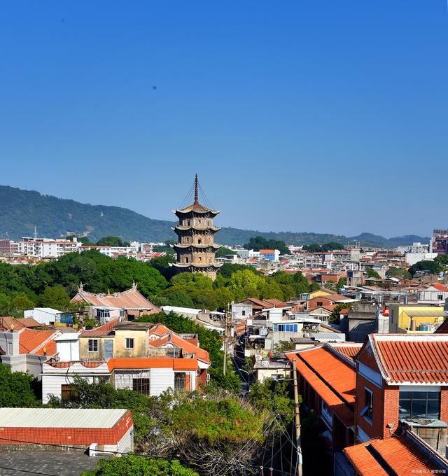 八闽大地(福建)必买十大特产,都有哪些呢?八闽之家告诉您,闽南美食风情不容错过!