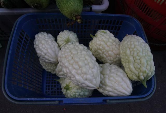 三沙印象:八闽大地有着古老传承有台湾商品,有新鲜鱼虾还有那些卖菜老人 ,这就是三沙