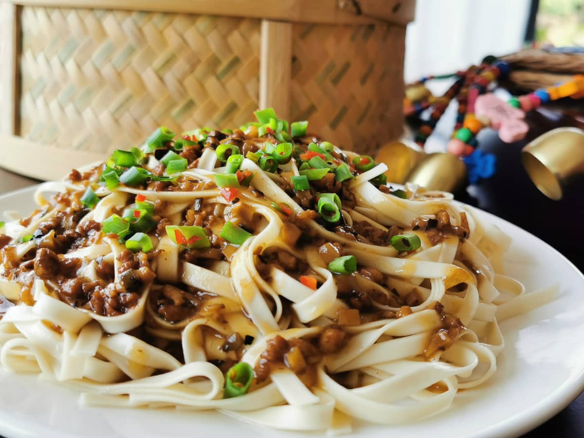 漳州市华安县新圩镇官畲村