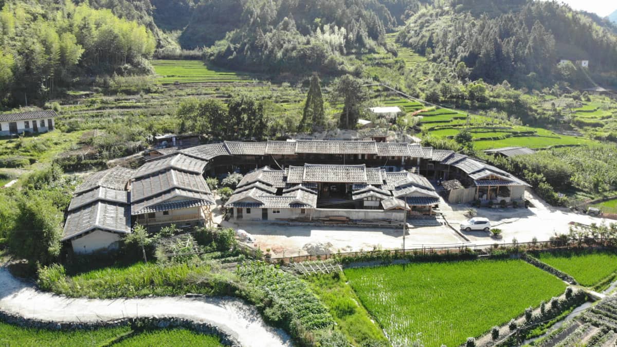 泉州市德化县国宝乡佛岭村
