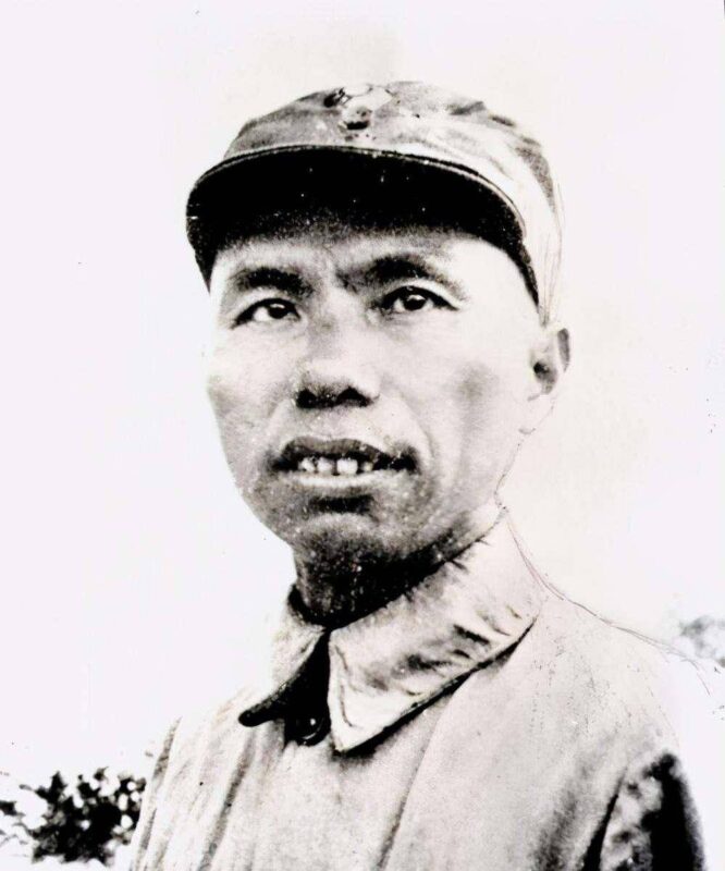 他是首任福建省委书记,主动辞去官职,一生热爱家乡,享年83岁