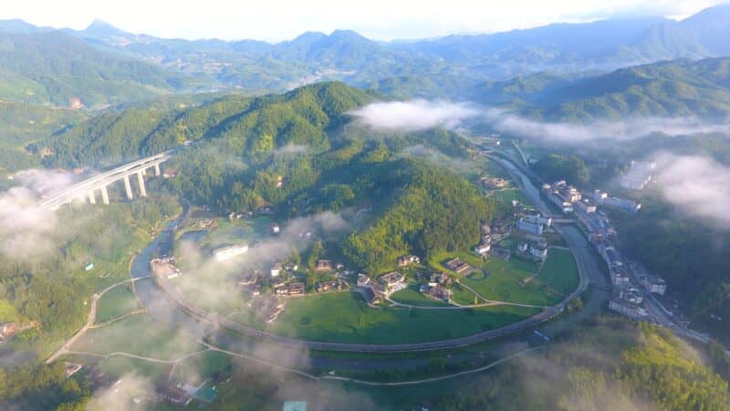 泉州市德化县国宝乡佛岭村