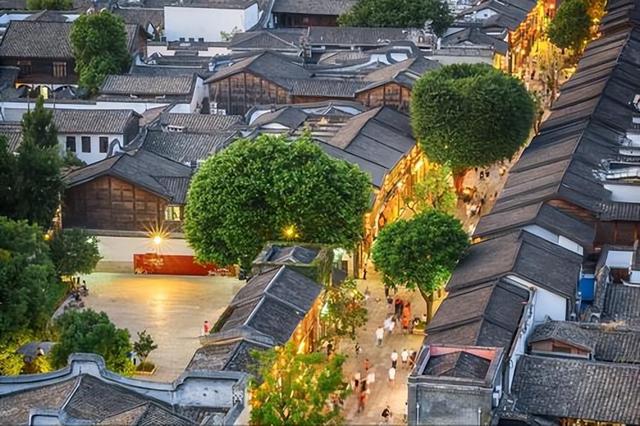 中国公认最美的10处福州美景!1.鼓山风景区—代表地:福州