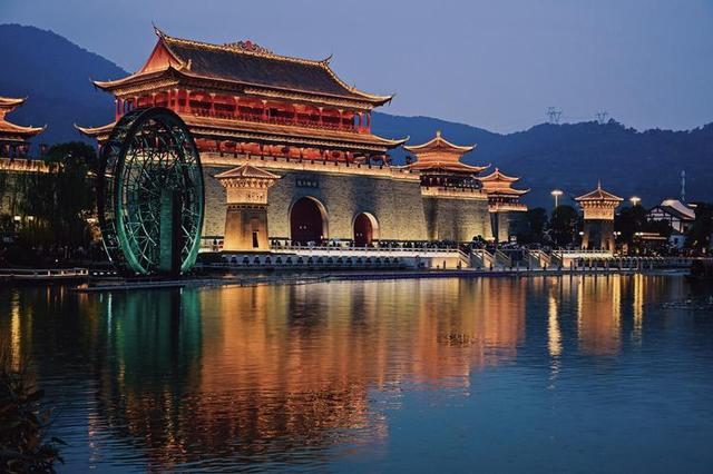 中国公认最美的10处福州美景!1.鼓山风景区—代表地:福州