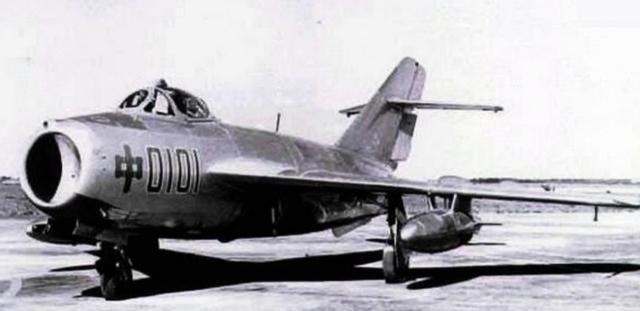 1966年福州3个战士驾船叛逃台湾,周总理下令:打掉接应机