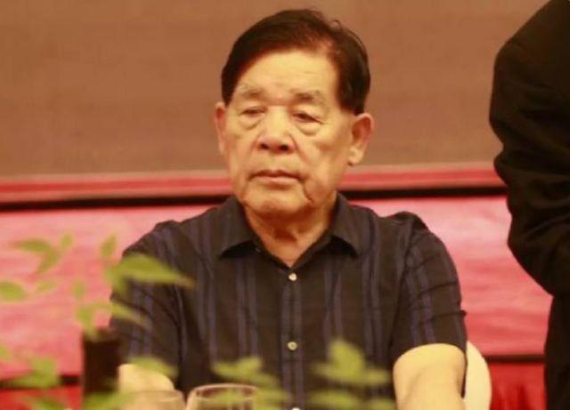 1992年,福建一农民9次盗取军事机密卖给台湾,被抓后如何处置?