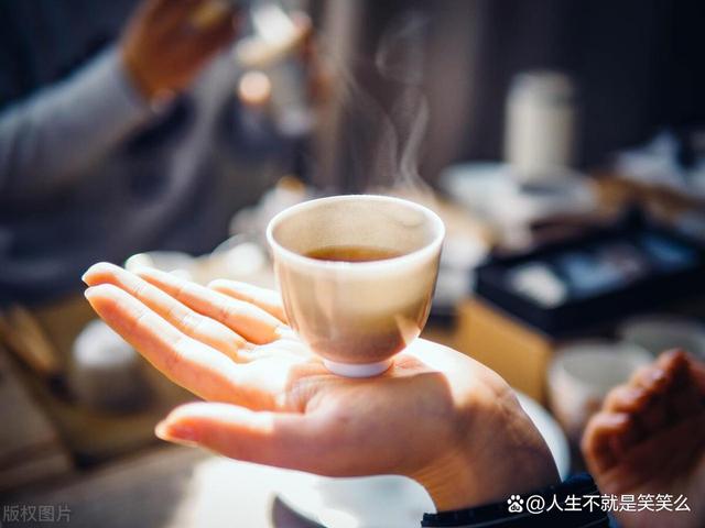 德化瓷安溪茶，晋江鞋服美名扬，福建10个特色县，沙县小吃遍天下