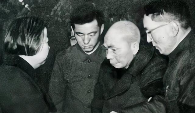 1954年,张鼎丞提出办案“四不”原则,众人不理解,毛主席:赞同