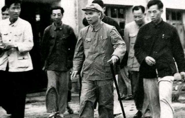 1954年,张鼎丞提出办案“四不”原则,众人不理解,毛主席:赞同