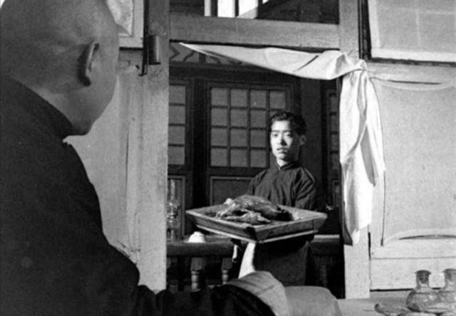 建国前夕,华野名将阮英平被三地痞谋财害命,粟裕:血债血偿!