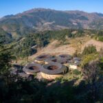 福建省森林覆盖率在国内排行第一，龙岩在省内覆盖率达到78%