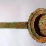 福建一农民工用了10年的“水瓢”，竟是1800多年前的青铜熨斗